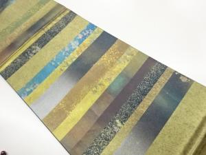 金彩横段に花唐草・抽象模様織出し袋帯